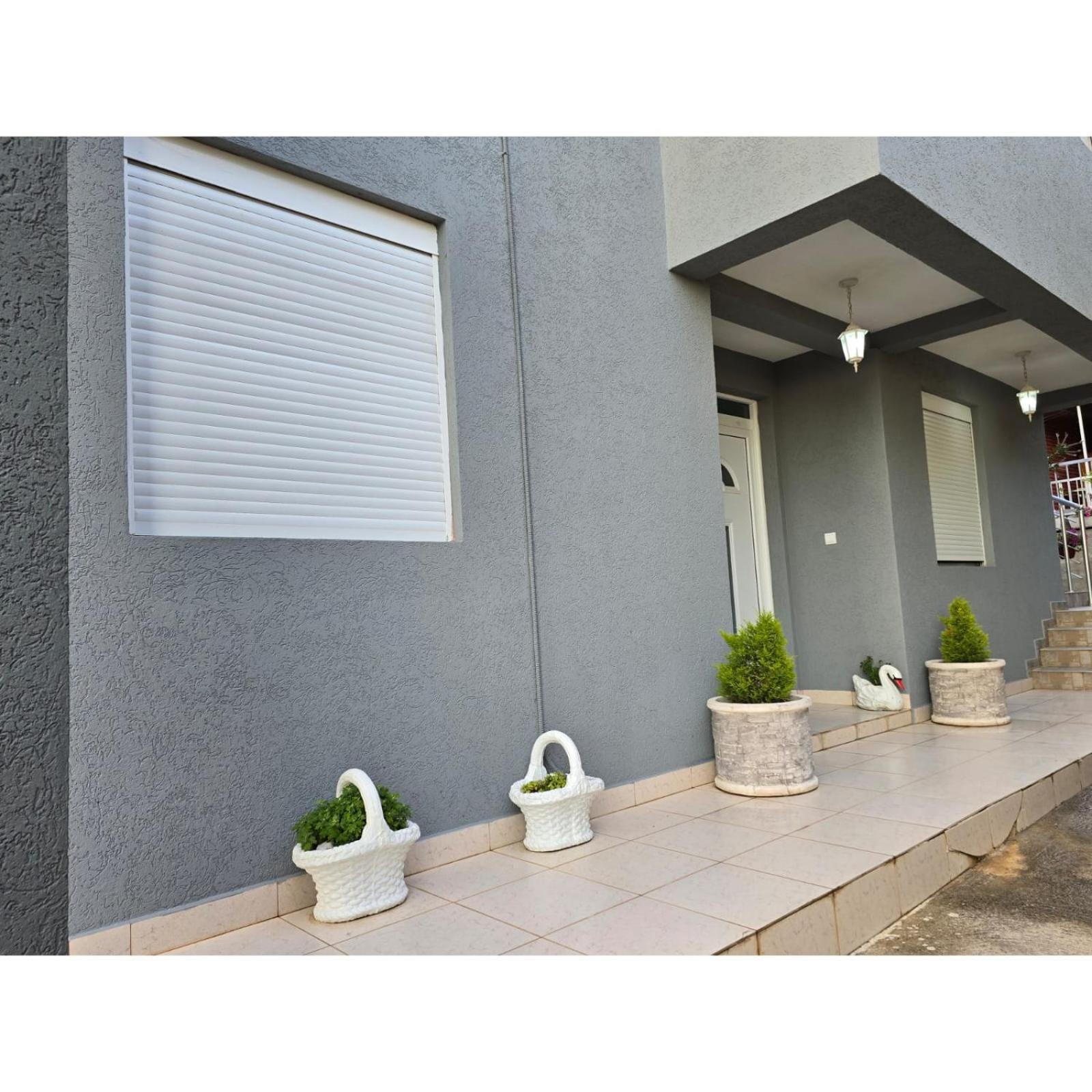 Family Apartment-Dilorena Bar Bagian luar foto